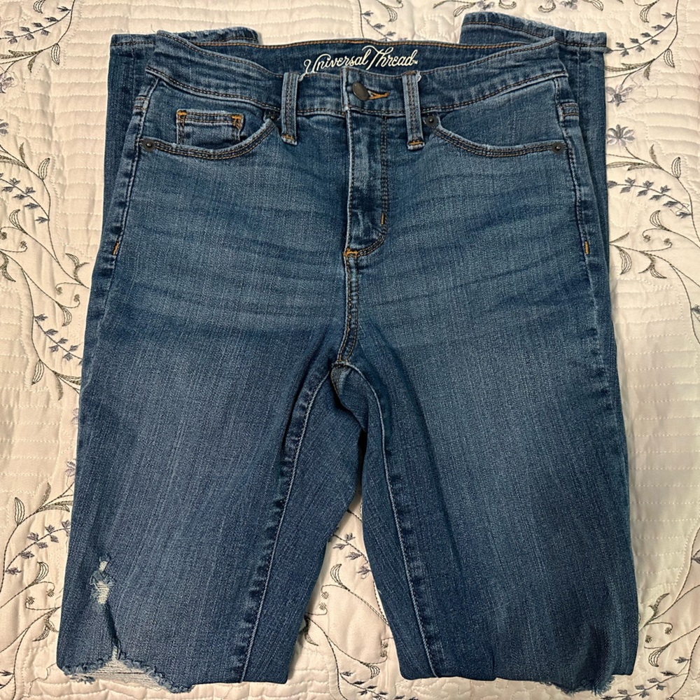 Distressed Skinny Jeans